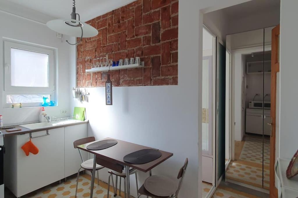 Elegant Apartment Near Rosetti Square Bucureşti Ngoại thất bức ảnh