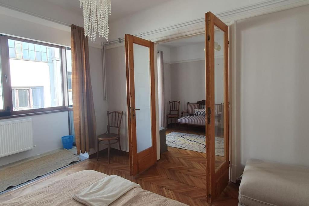 Elegant Apartment Near Rosetti Square Bucureşti Ngoại thất bức ảnh